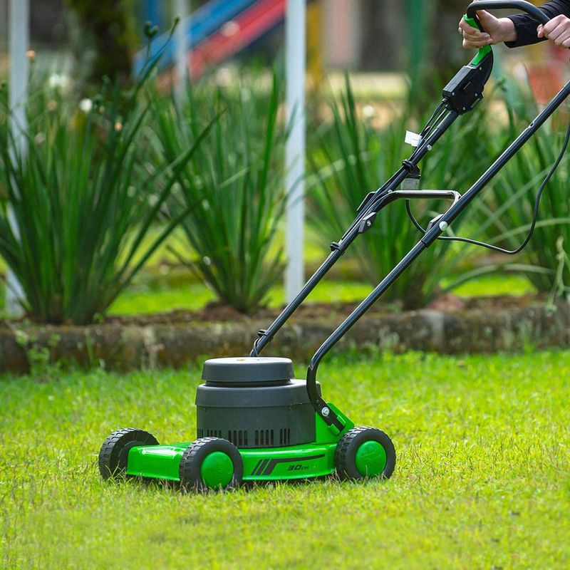 Cortador de Grama El trico Trapp TS 70T 1100W 30cm 220V 2