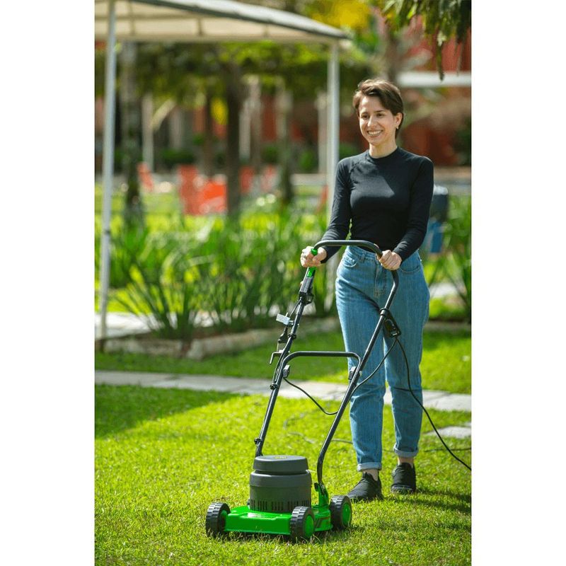 M quina   Cortador de Grama El trico Trapp TS 70T Reciclador  1100W  Di metro de Corte de 30cm - 127V 1