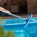 Escova Piscina Brustec Curva Nylon 02 0001 3