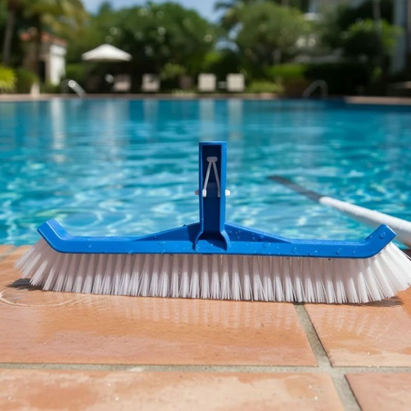 Escova Piscina Brustec Curva Nylon 02 0001 5